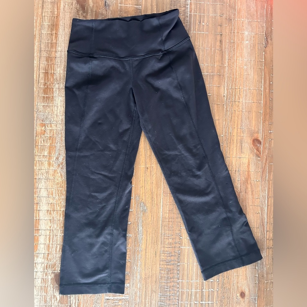 Lululemon flared cropped leggings size 2